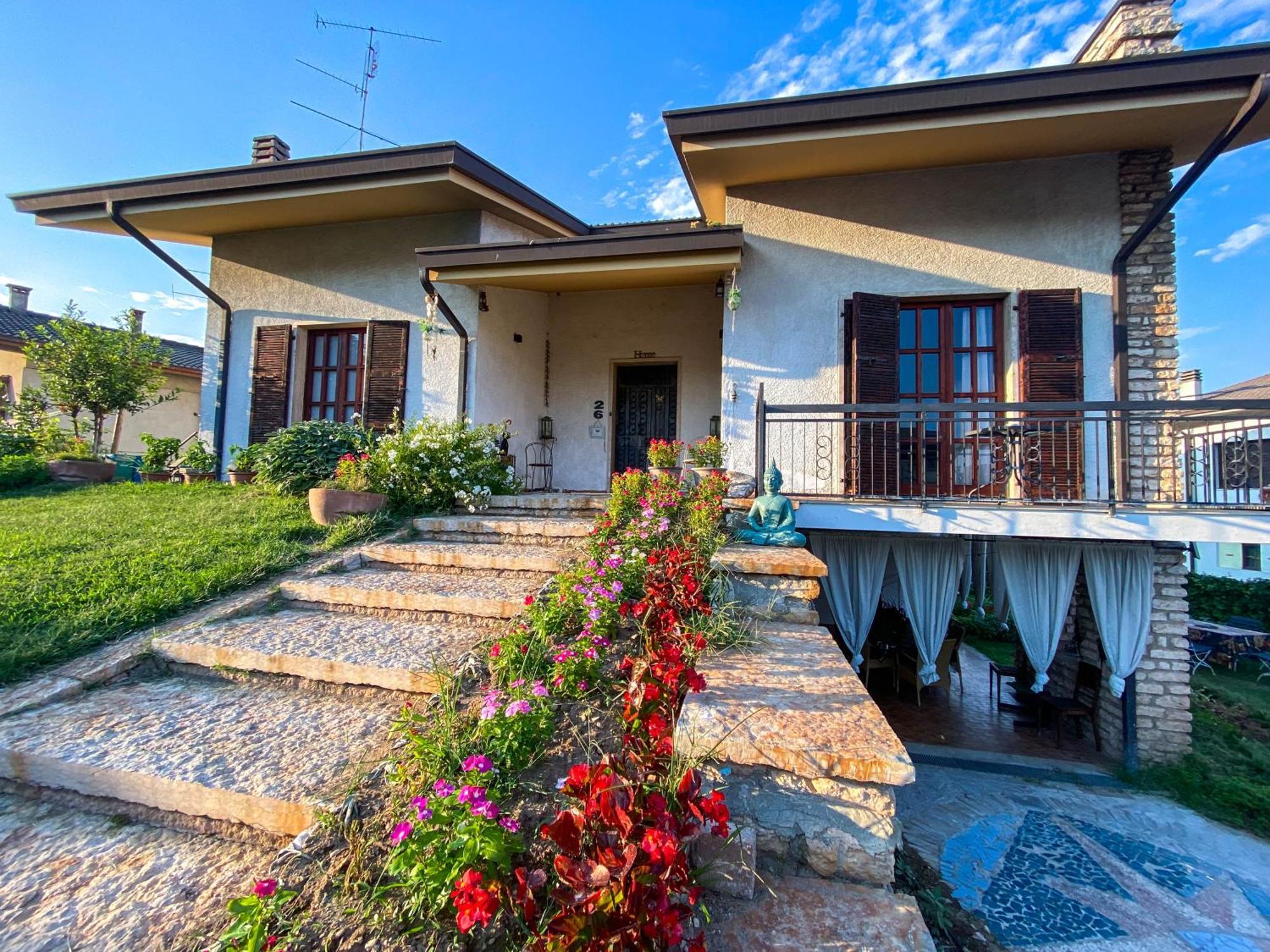 Villa Magellano Кастельнуово-дель-Гарда Экстерьер фото
